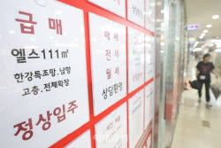 "20년 살던 내 집서 쫓겨나는 기분"…강남 은퇴세대 ‘택소더스’