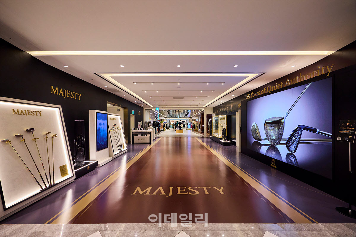 마제스티 골프 팝업 전경                                                                                                                                                                           