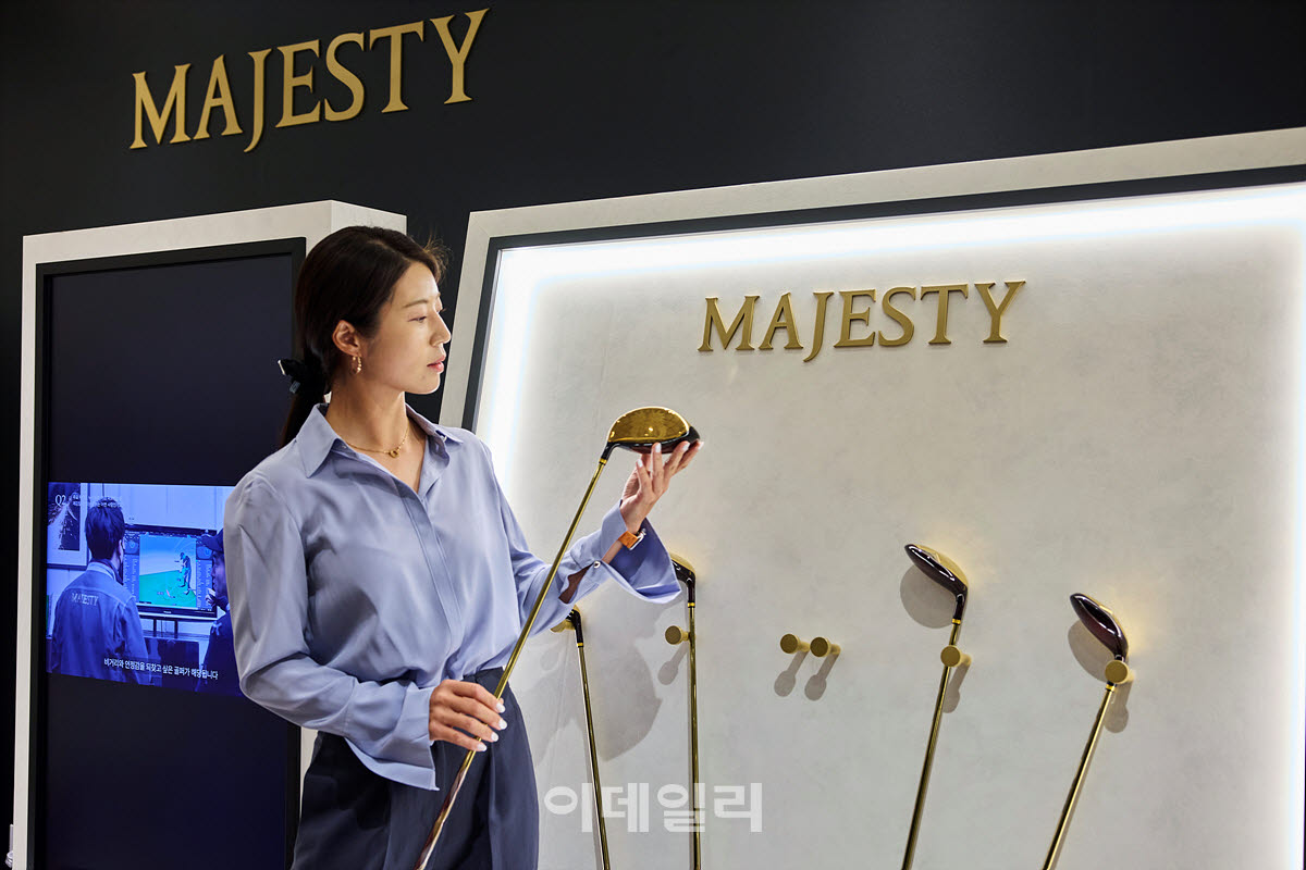 석지우,아름다운 곡선입니다                                                                                                                                                                        