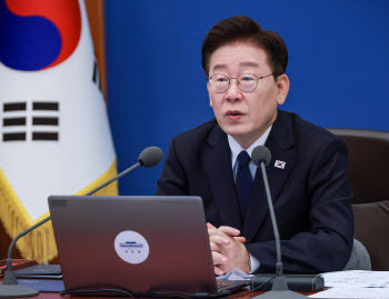 李 대통령 "개혁 포기한 적 없어…과격한 선명성 선동 경계해야"