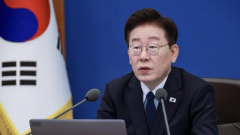 李 대통령 "개혁 포기한 적 없어…과격한 선명성 선동 경계해야"