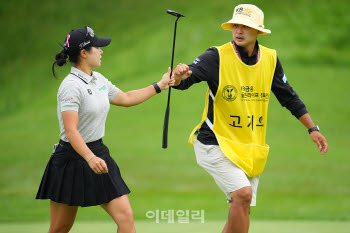 [골프IN화보] 고지우, KB금융 챔피언십 최종 라운드 경기 장면