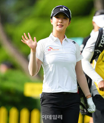 [골프IN화보] 김재희, KB금융 챔피언십 최종 라운드 경기 장면