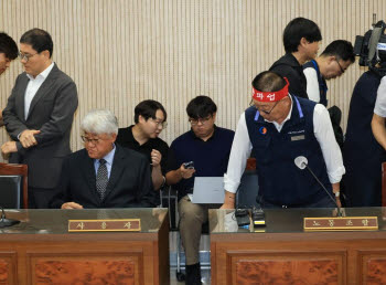 [속보]서울 시내버스 노사 협상 결렬…16일 첫차부터 전면 파업