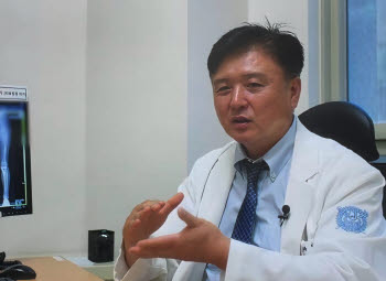 이용석 분당서울대병원 교수 “연골 이식, ‘초자연골’ 복원 자가세포 치료가 핵심”