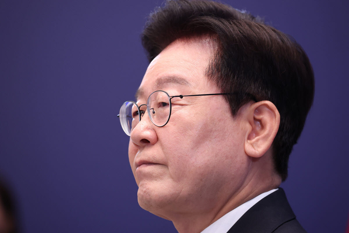 “다들 실패했지만 이 정부는 한다”…집값 자신한 李, ‘새 카드’는 없었다