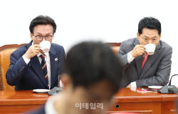 '야당의 시간' 웃지 못한 국힘…청문회 주간 뭉쳐서 살아난 민주당