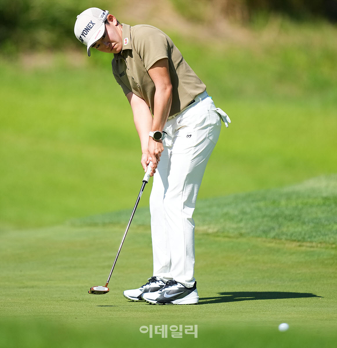 이와이 아키,첫 홀 버디 퍼트 들어가라                                                                                                                                                              