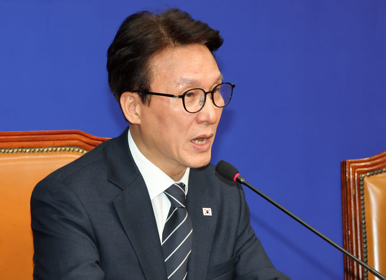 발언하는 김민석 더불어민주당 대표                                                                                                                                                                 