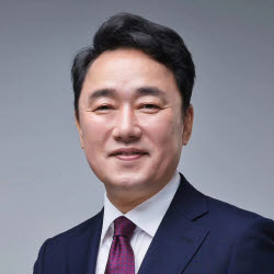 박용찬 “강신철 임명, 대국민 선전포고·이적행위”