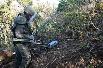 DMZ 폭발 사고, 군 간부 3명 부상…北 ‘국경선 요새화’ 지뢰 주목