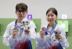 반효진·박하준, 10m 공기소총 혼성 은메달