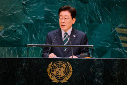 李대통령 “北포로 송환 공개, 잔인하고 무책임”…野 비판에 반박