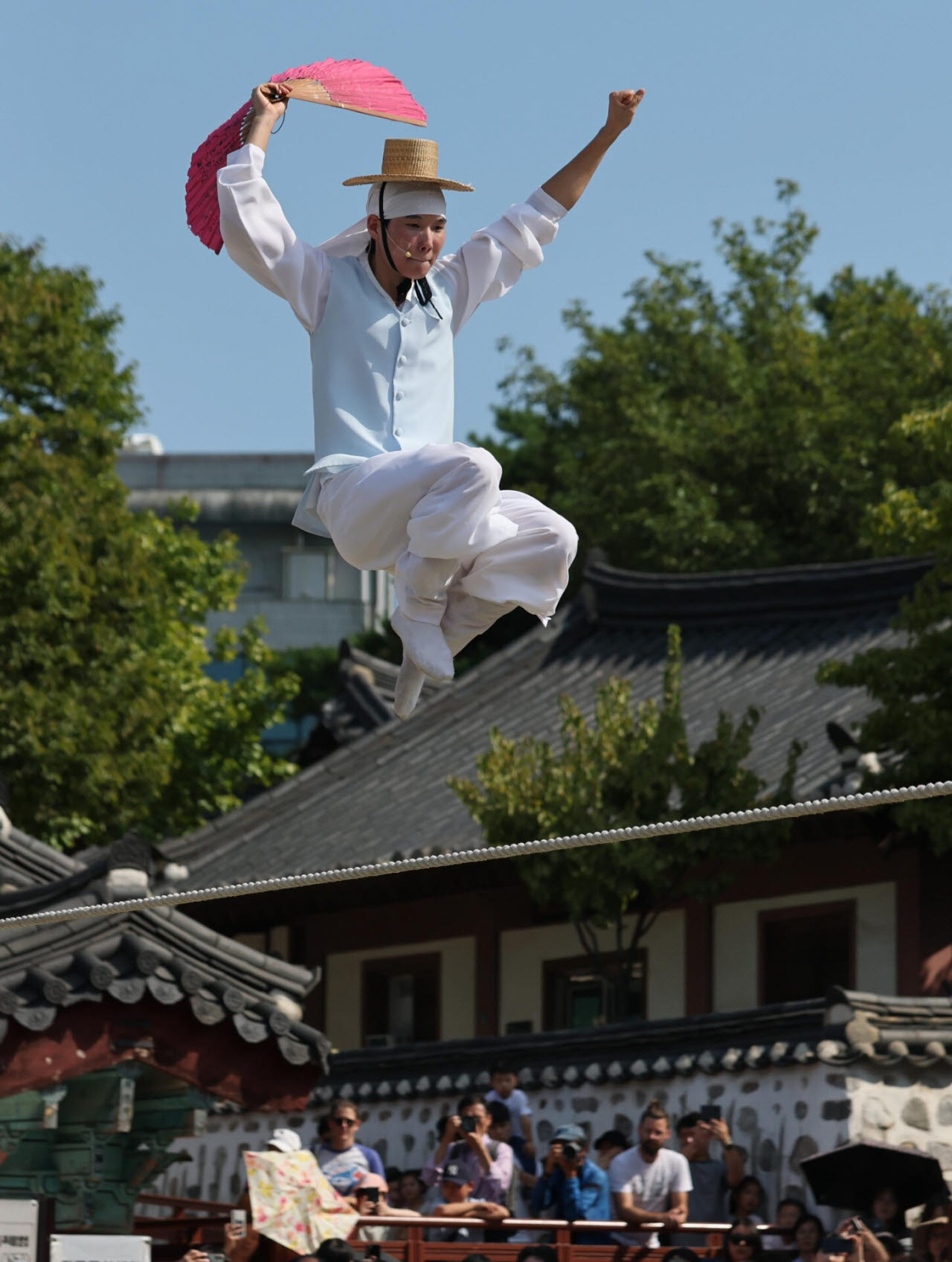 한산하 이수자, '아슬아슬 줄타기'                                                                                                                                                        
