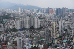 서울 집값 '사실상' 86주 상승, 文정부 기록 깼다…규제 풍선효과 '데자뷰'