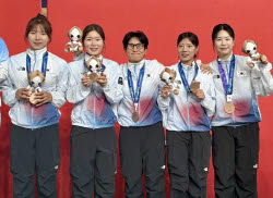 남녀 사이클 단체추발 동반 동메달…여자 8년 만에 시상대