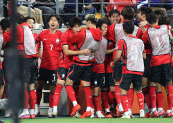 엄지성 왼발로 일본 넘었다… 한국 축구, 아시안게임 4연패
