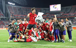 일본 안방서 완성한 AG 4연패… 한국 축구 미래도 밝혔다