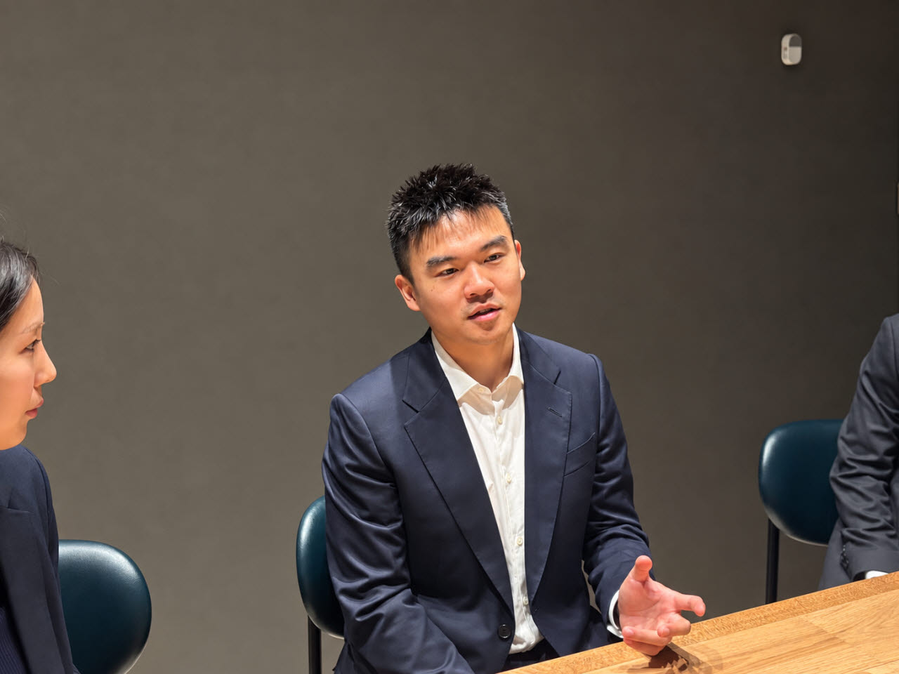 빗썸 AI 만든 서프 “韓법인 설립 검토…은행·증권사로 AI사업 확대”[인터뷰]