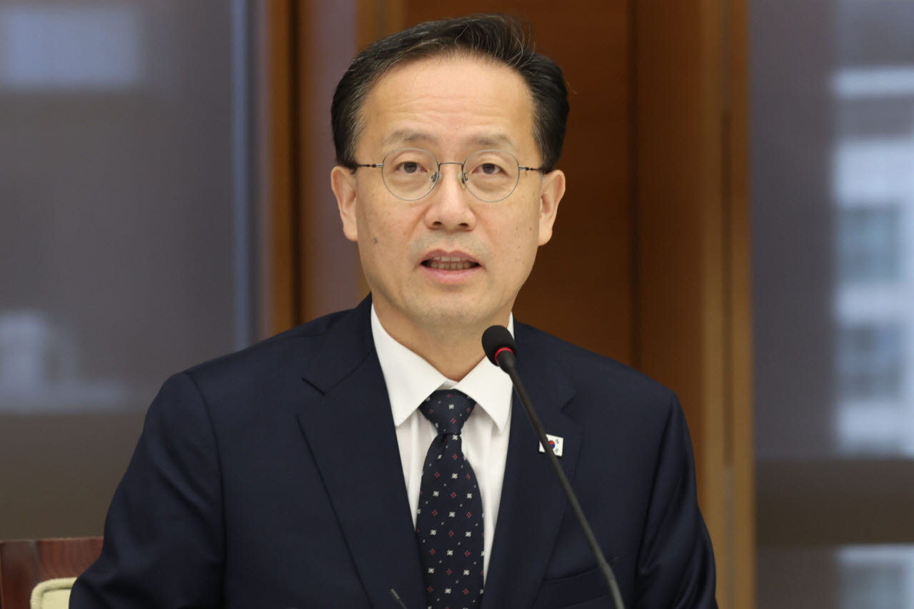 [포토]이형일 경제부총리, 간담회에서 모두발언