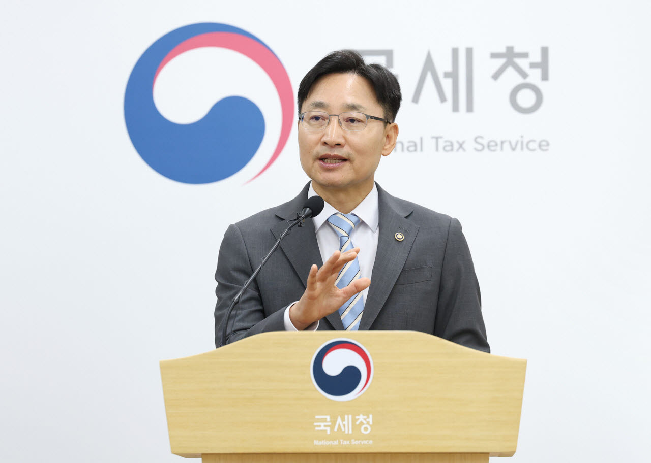 4000억 체납 '선박왕'에 "한국서 사업하라"…국세청장의 파격 제안, 왜?