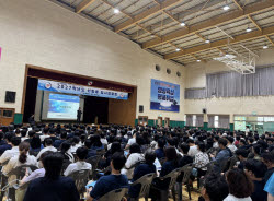 "전폭적인 투자"…졸업생 25% 고연봉 소식에 1800명 몰렸다