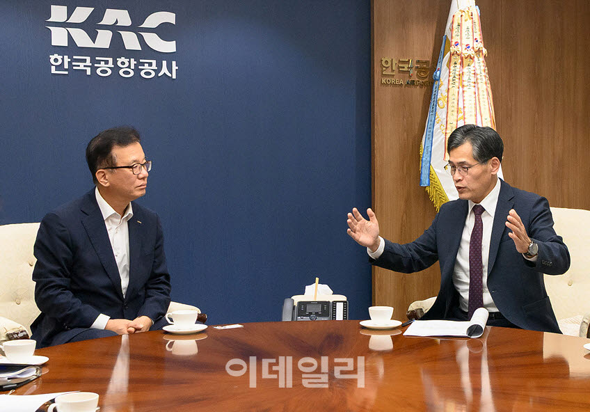 Yangcheon‑gu mayor meets Korean Airports Corp president over airport noise