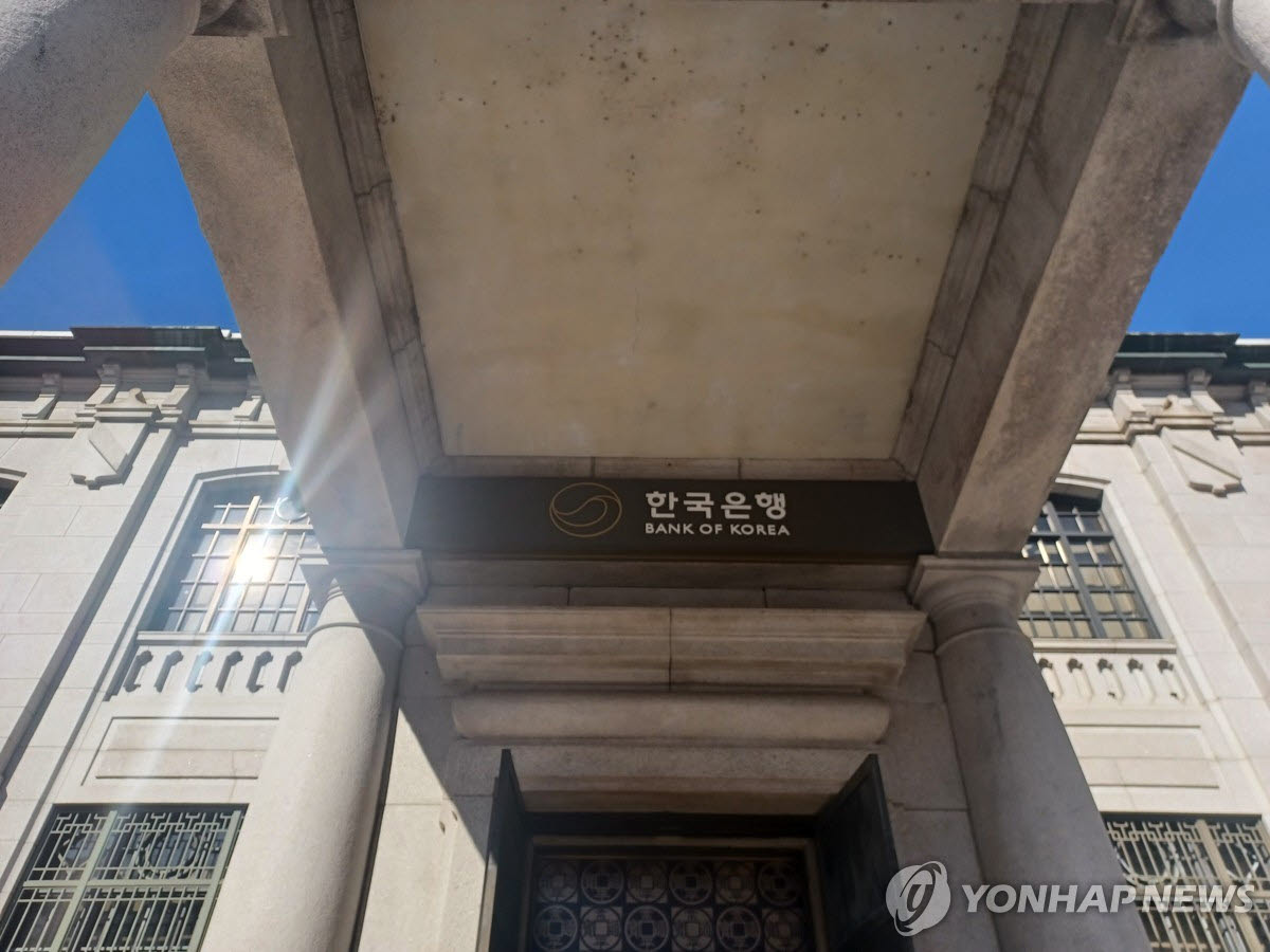 금리 두 번 올린 신현송…첫 국감서 쟁점은[한은 미리보기]