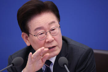 "車 더 팔면, 내 농사는?”…李대통령이 멈춘 CPTPP의 셈법[청와대 머니워치]