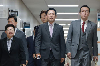 지지율 다시 반등한 국힘, 국감으로 정국 주도권 잡을까