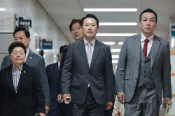 지지율 다시 반등한 국힘, 국감으로 정국 주도권 잡을까