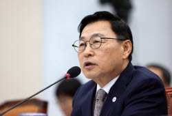 정근식 “교육예산 어려워…2년 뒤 지방채 발행해야 할 수도”