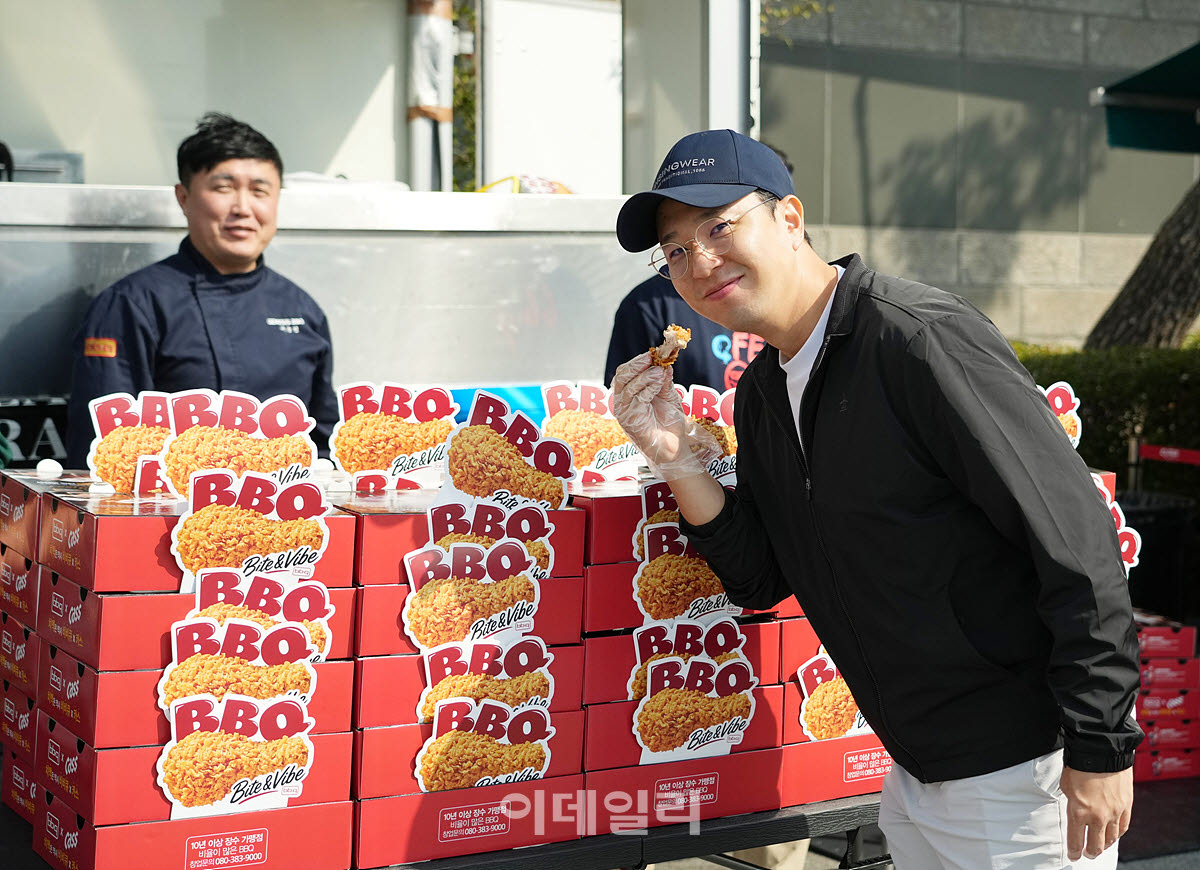 [포토]안현준 아나운서,잘먹을게요
