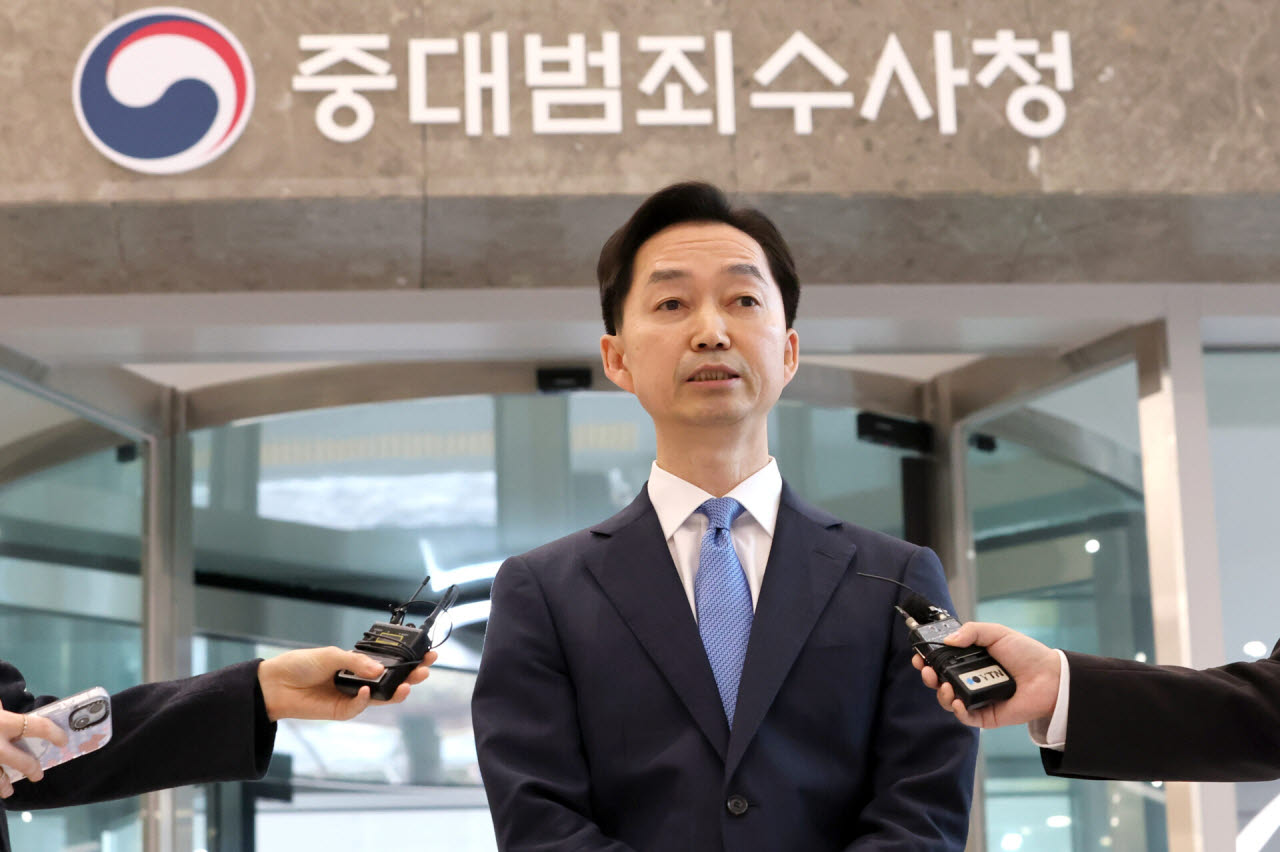 김지용 초대 중대범죄수사청장, 출근길                                                                                                                                                              