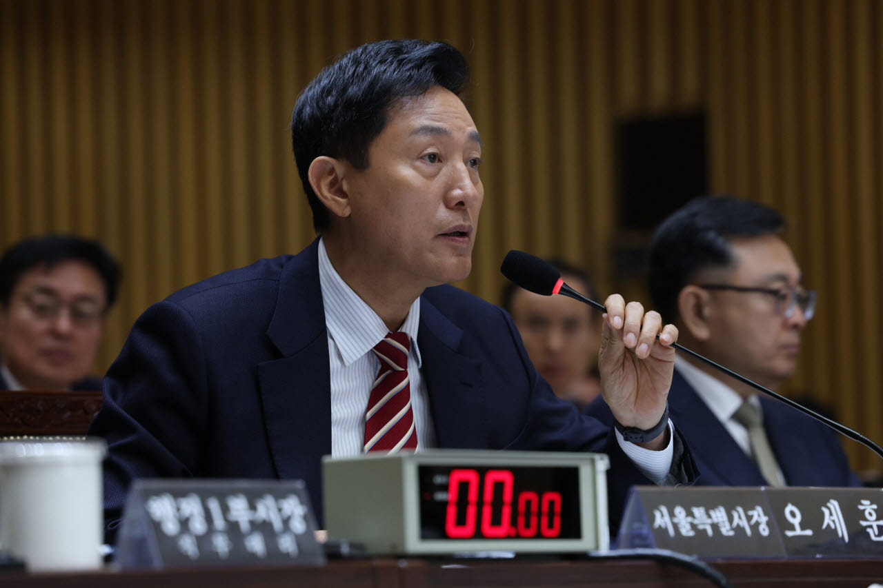 '한강버스 리베이트' 의혹에 吳 "정치 공세…중개 수수료일 뿐"