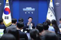 李대통령 "집값 잡으려 세금 올린 것 아냐…조세정의 문제"