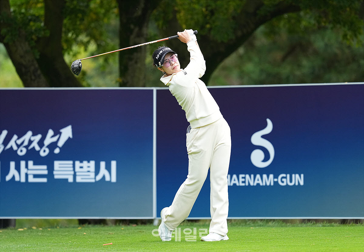 박민지,우승 향한 티샷 연습                                                                                                                                                                        