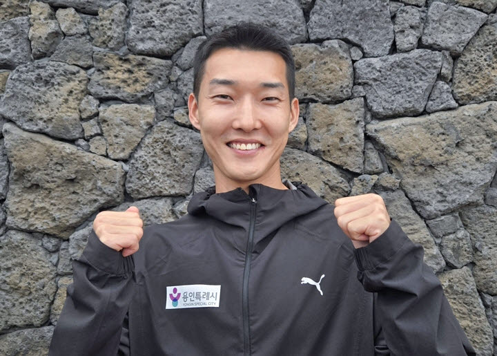 우상혁, 도약 없이 전국체전 마감...부상에 7연패 무산 - 뉴스 썸네일 이미지
