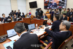 [포토]여야 '이진숙 과방위 제척' 정면 대치