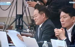 인천공항, 2ℓ 액체류 판독하면서 100㎖만 반입 허용 "개선하라"