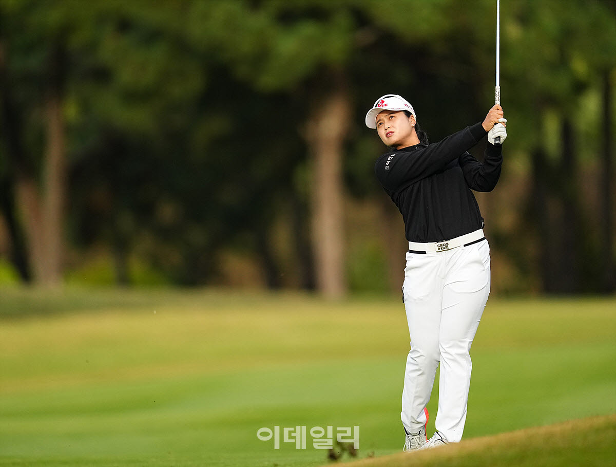 최혜진,버디 위해 핀 앞에 떨어져라                                                                                                                                                                 