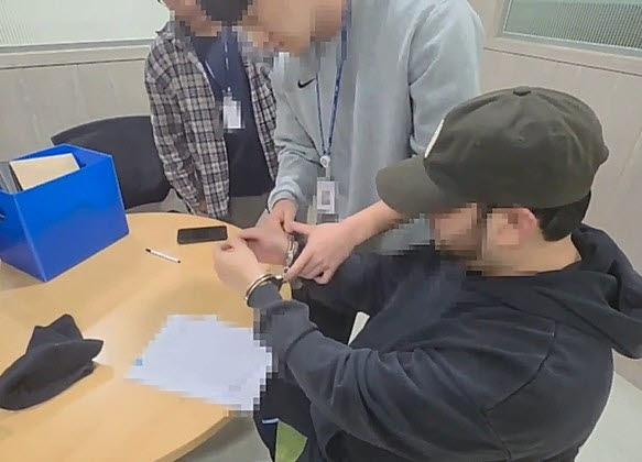 비전공자 AI 해커, 금융권 턴 '아르텍스'로 820만건 정보 털었다(종합)