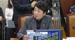 다제약물 관리 구멍…요양시설 입소자 10명 중 4명, 약 10종 이상 복용