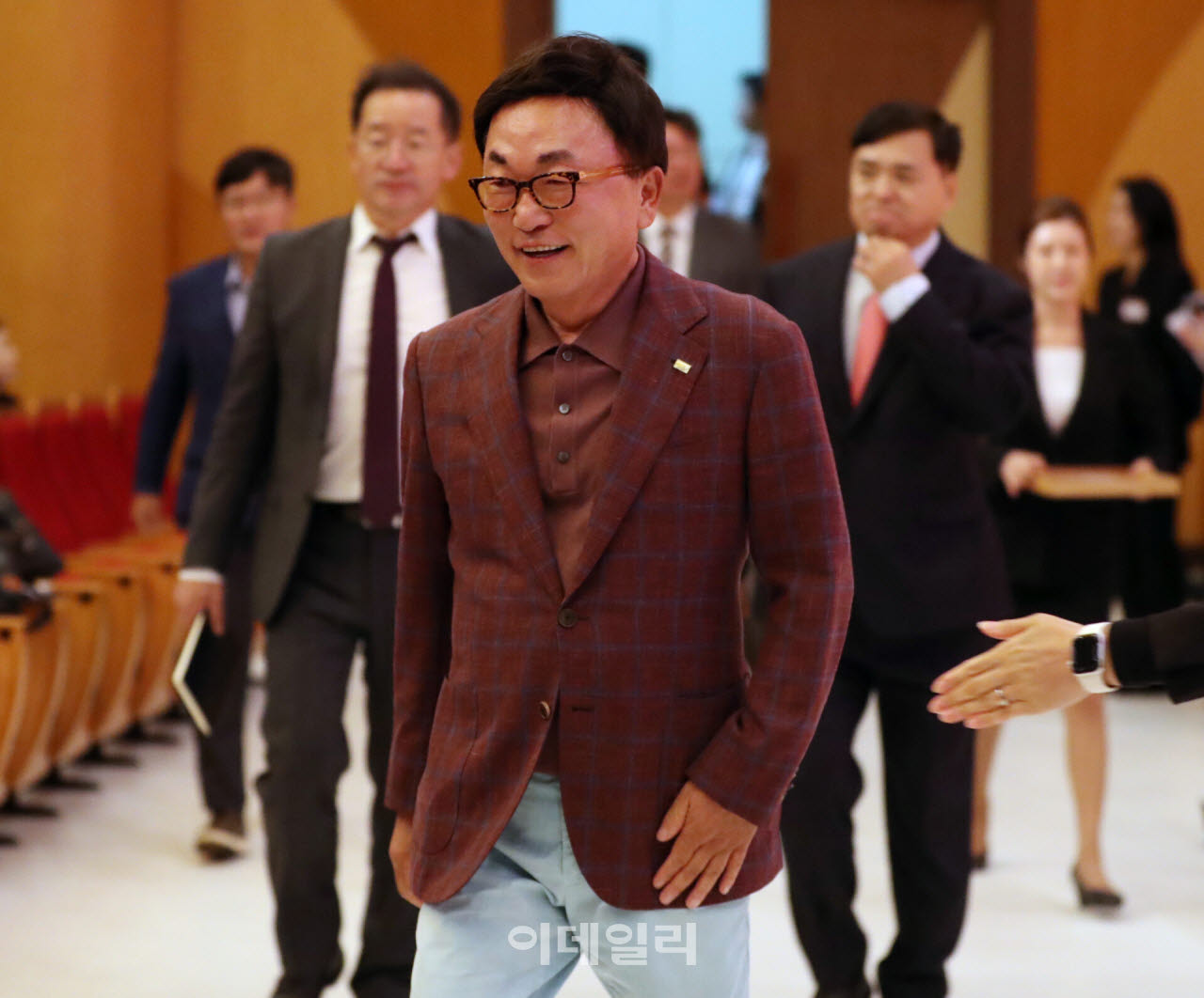 [포토] 청년 특강 참석하는 박현주 회장