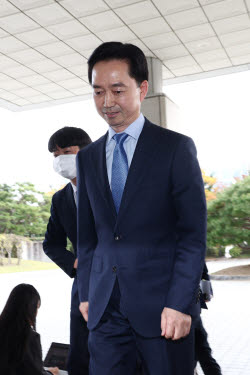 김지용 중수청장, 검찰총장 대행 첫 예방…실무 협력 물꼬 트나