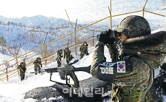 내년 軍 병사 월급 2배 인상…병장 '40만5700원' 받는다