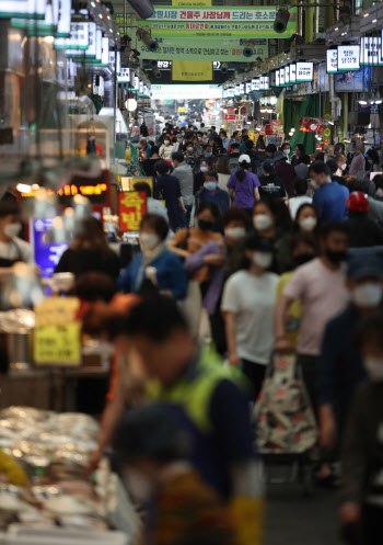 서울시 “재난지원금 사용때 웃돈 요구시 가맹점 취소”