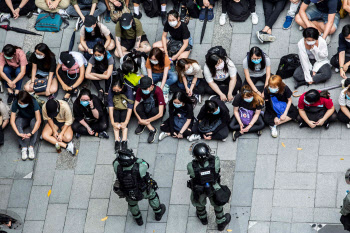 홍콩 보안법으로 본 文정부의 딜레마
