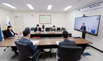 싱가포르와 디지털동반자협정 체결 추진…우리 첫 디지털통상협정