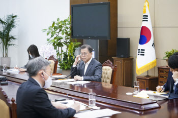 빌 게이츠, 文대통령에 서한..“韓코로나 대응에 감명”(상보)